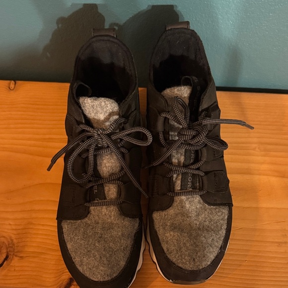 Sorel Boots - Picture 5 of 6